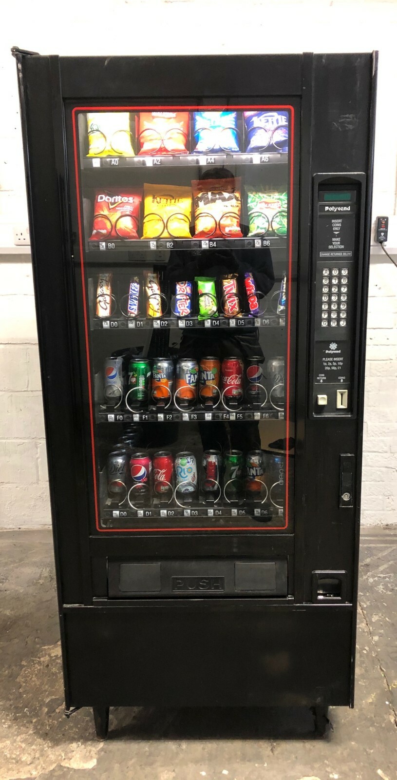 Illustrative example of 2nd hand vending machine