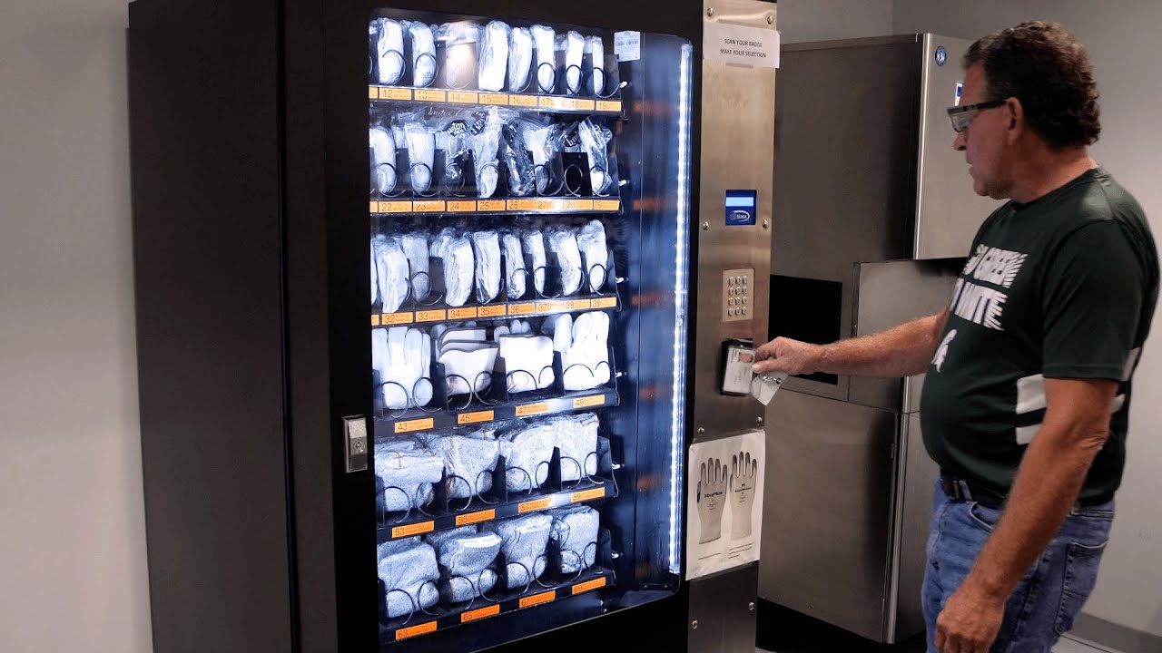 Illustrative example of huge vending machine